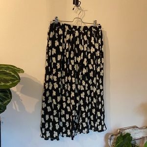 Black & White Floral MIDI Skirt